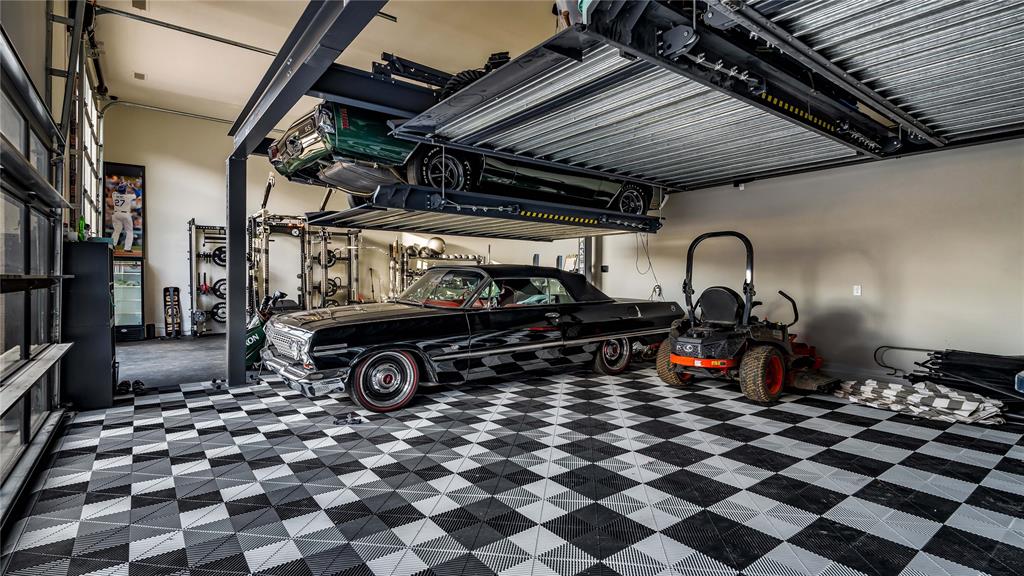 Hidden Creeks Pointe - Residential