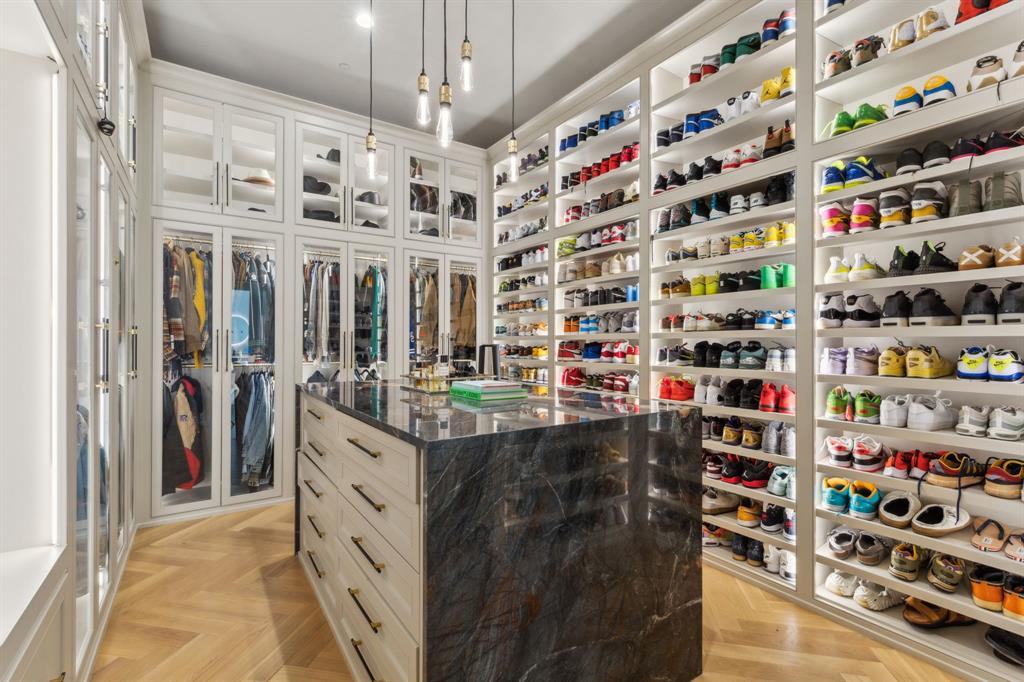 Hidden Creeks Pointe - Residential