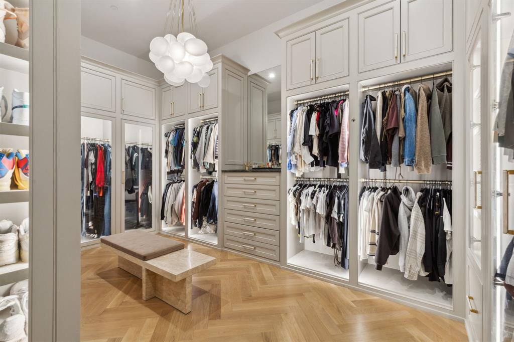 Hidden Creeks Pointe - Residential