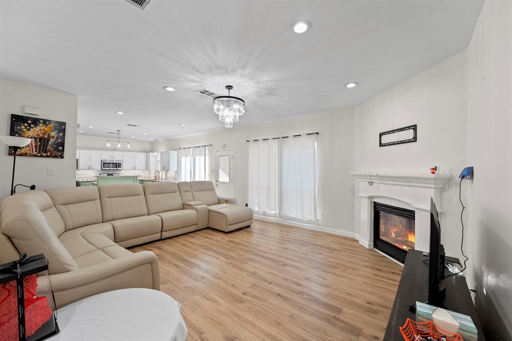 5921 Ash Flat Drive