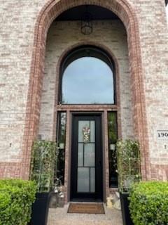 1902 Spring Meadow Lane