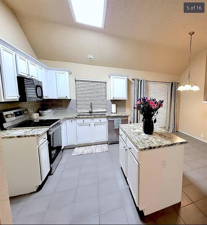 4600 Parkview Lane