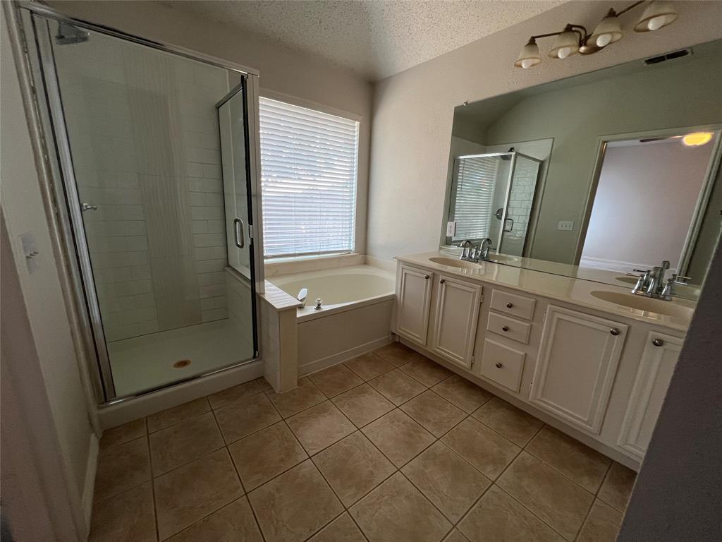 4600 Parkview Lane