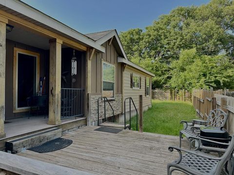 338 Spring Valley Street Gun Barrel City TX 75156