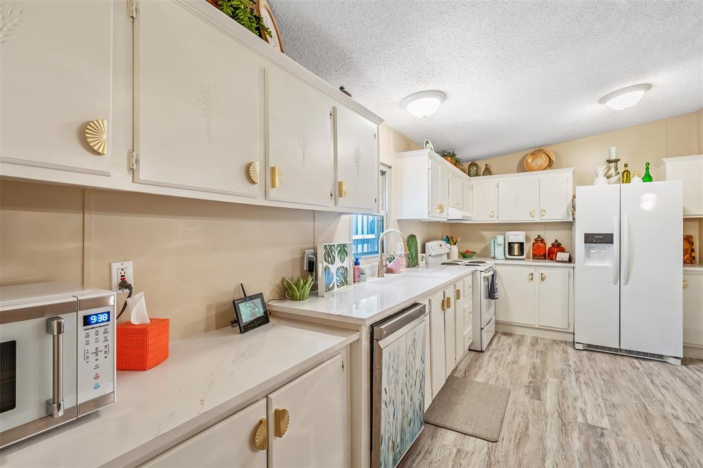 Lakeway Harbor - Residential