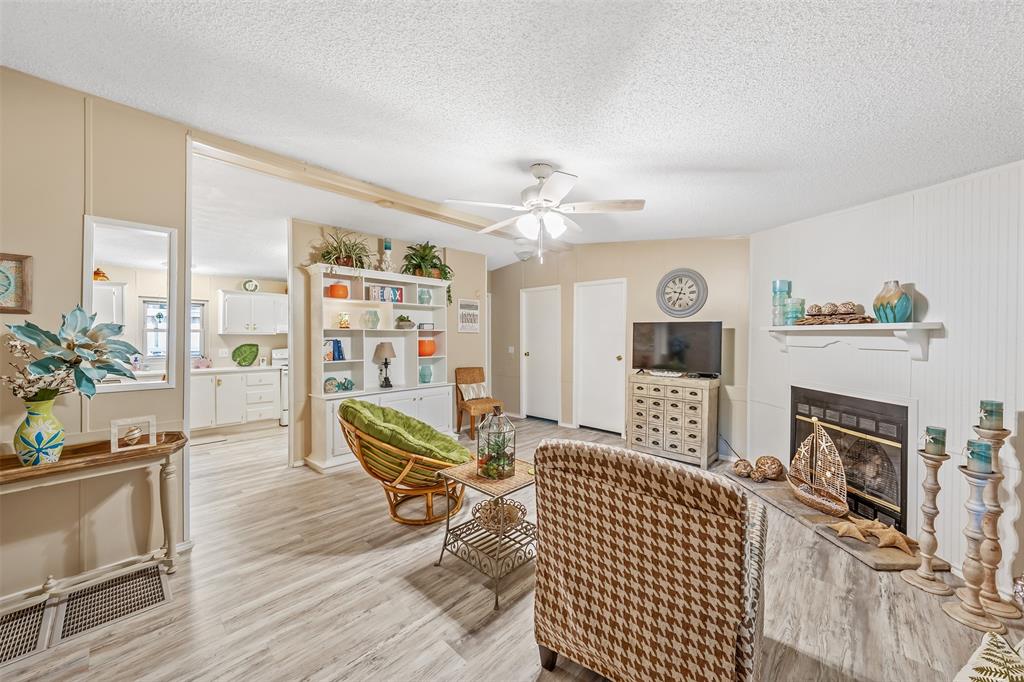 Lakeway Harbor - Residential