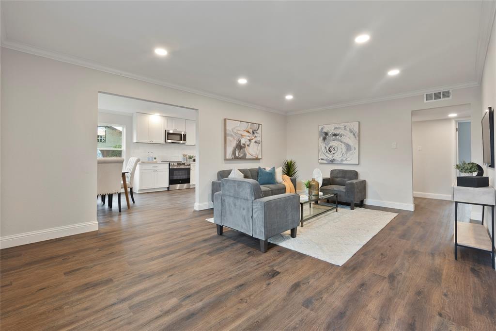 4816 W Mockingbird Lane