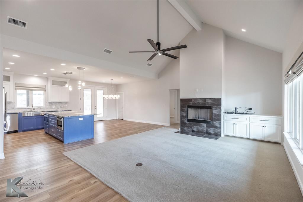 6434 Glen Abbey