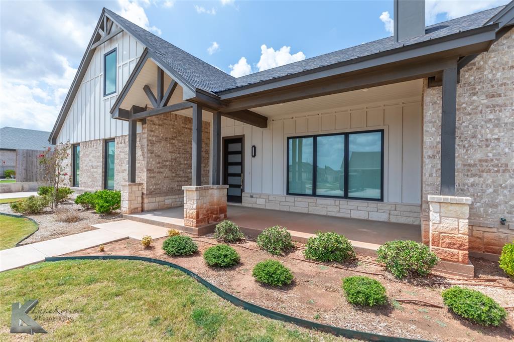 6434 Glen Abbey