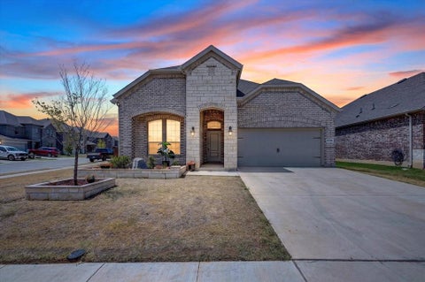 Photo of 3703 High Country Road, Aubrey, TX 76227 (MLS # 21372783)