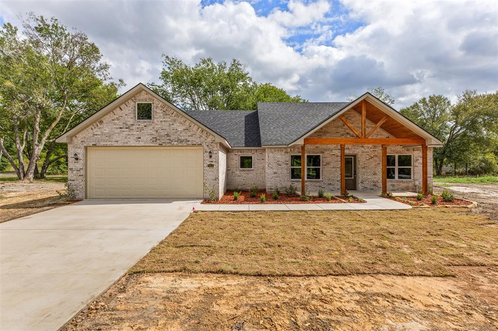 5413 County Line Road 2252