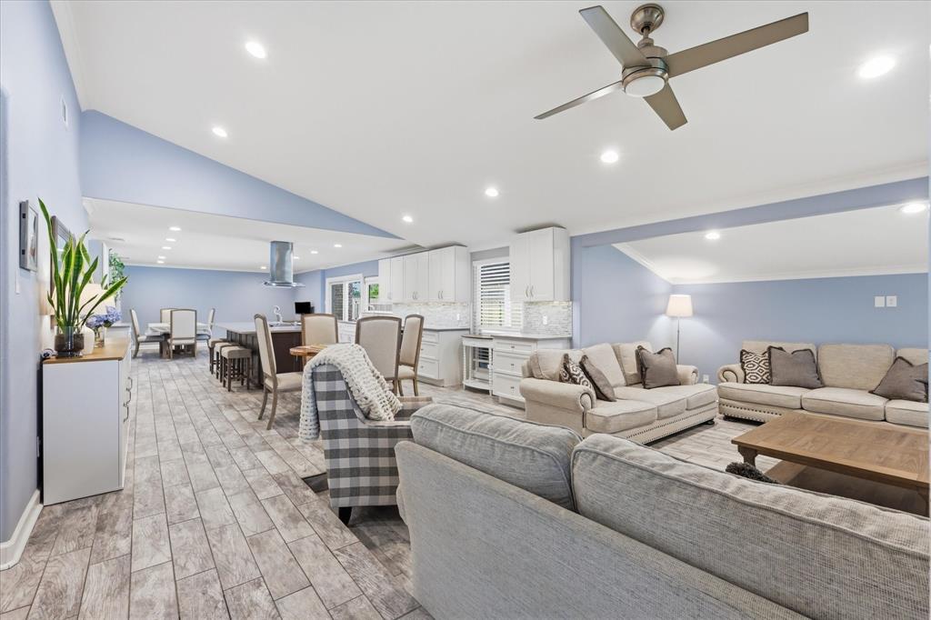 745 Greenhill Lane