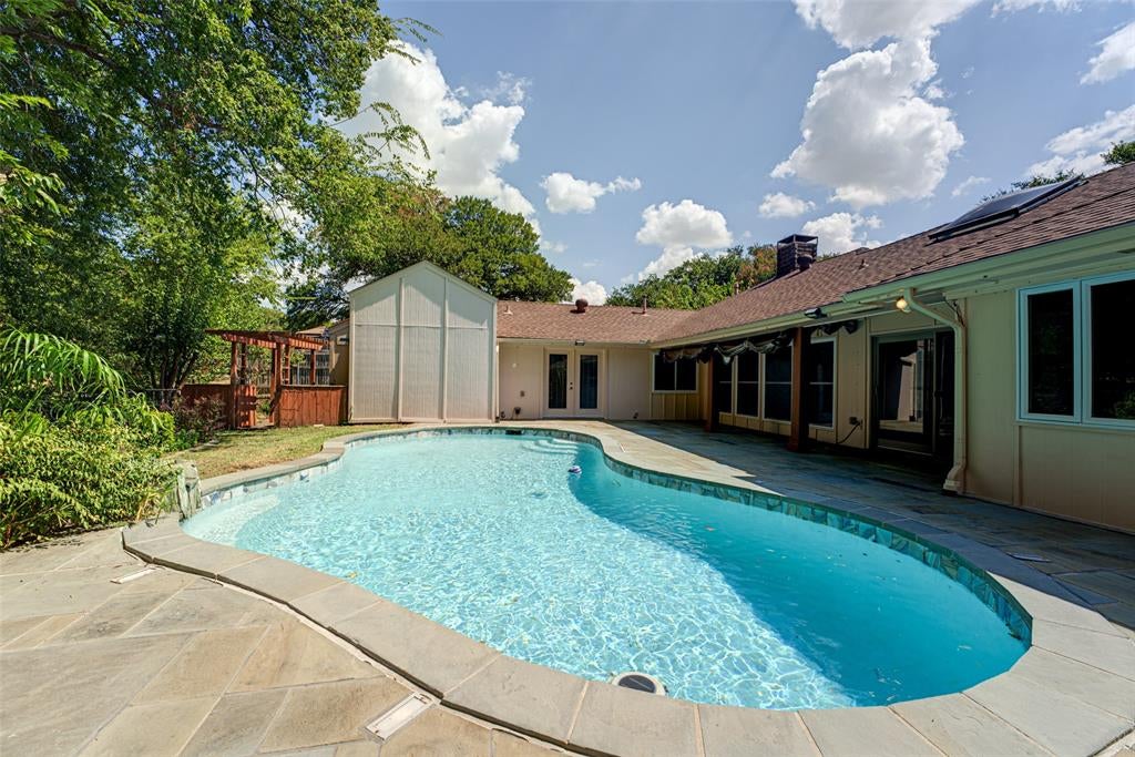 1990 Wind Hill Road