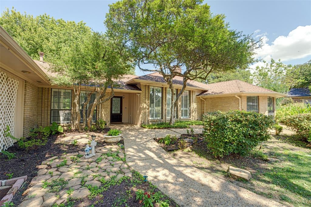 1990 Wind Hill Road