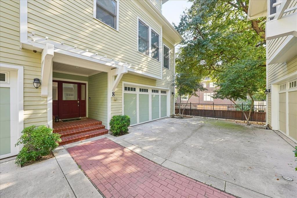 Uptown Thomas Condo Bldg 3 - Residential Lease