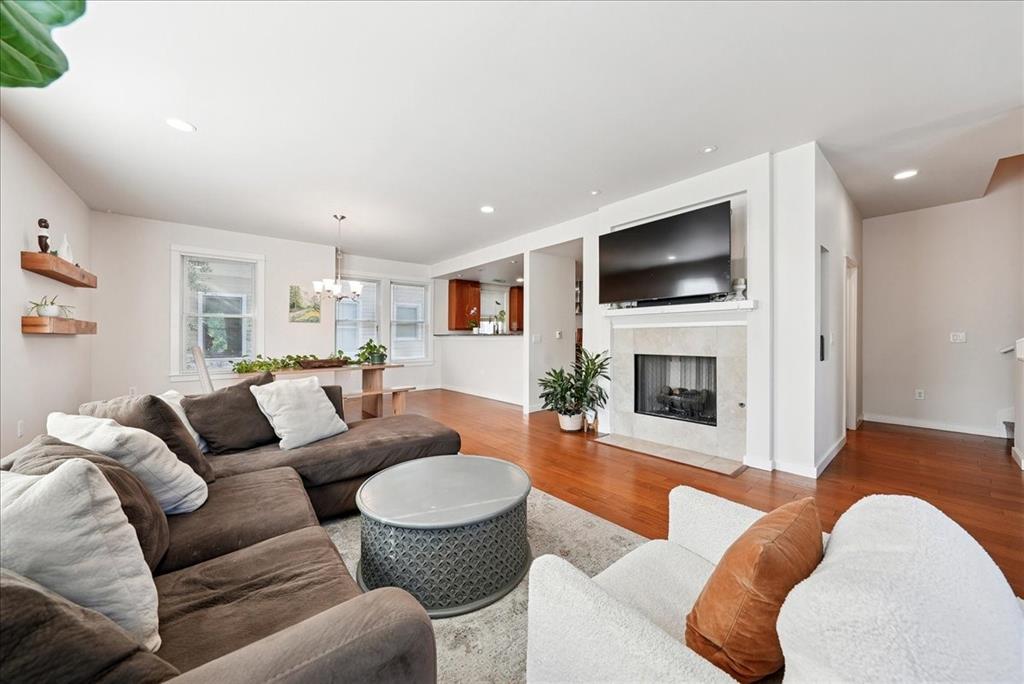 Uptown Thomas Condo Bldg 3 - Residential Lease