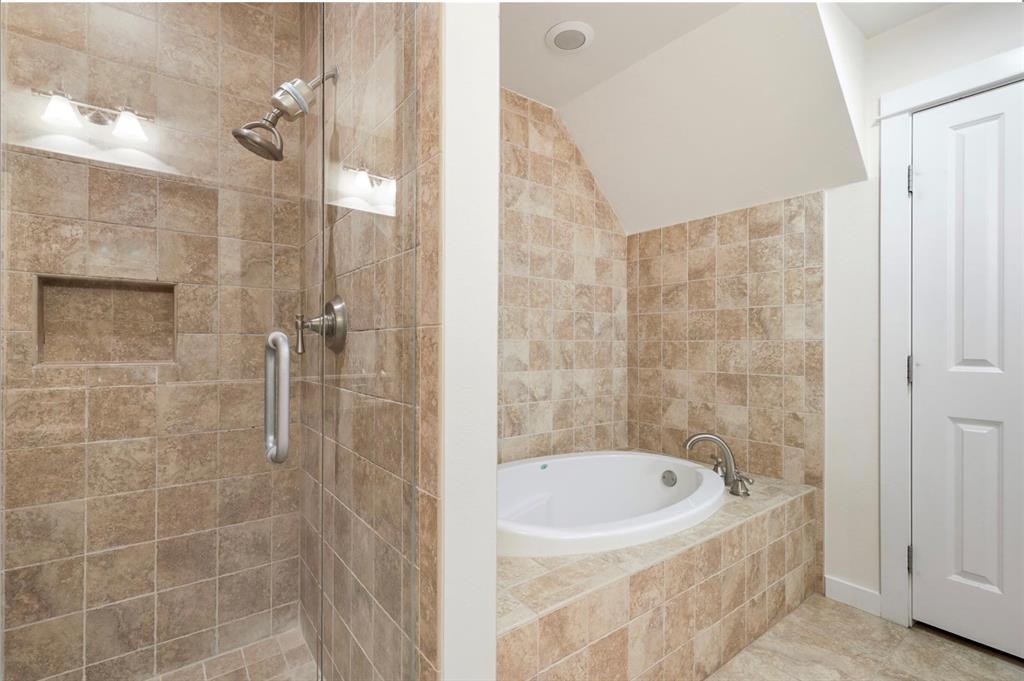 Uptown Thomas Condo Bldg 3 - Residential Lease