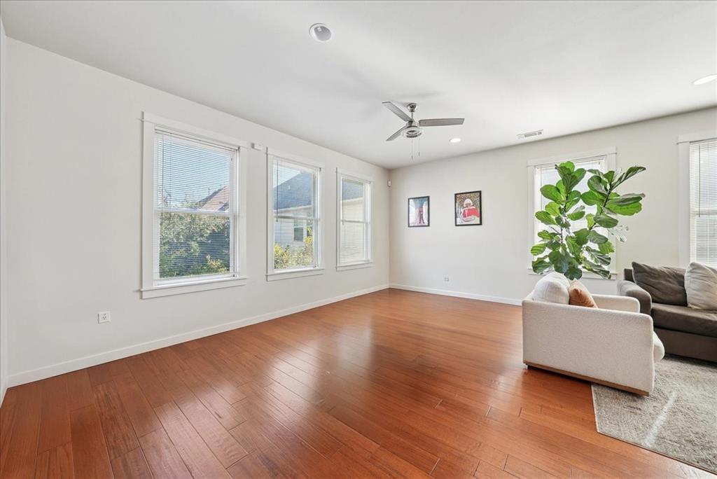 Uptown Thomas Condo Bldg 3 - Residential Lease