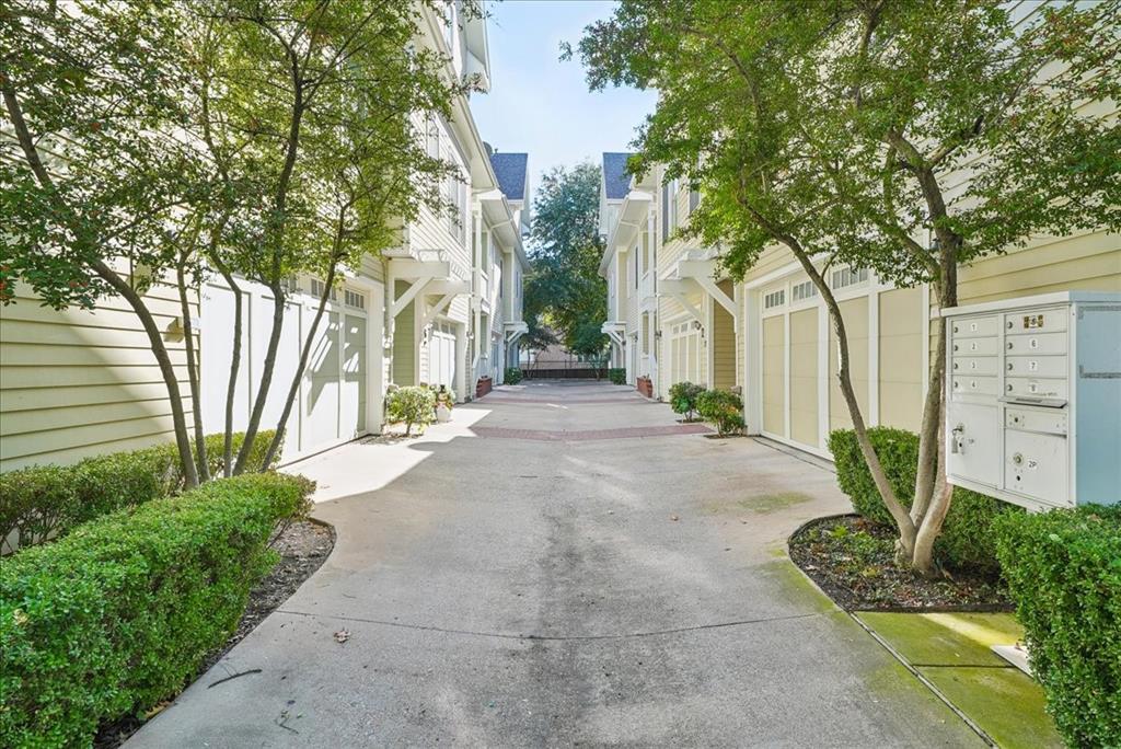 Uptown Thomas Condo Bldg 3 - Residential Lease