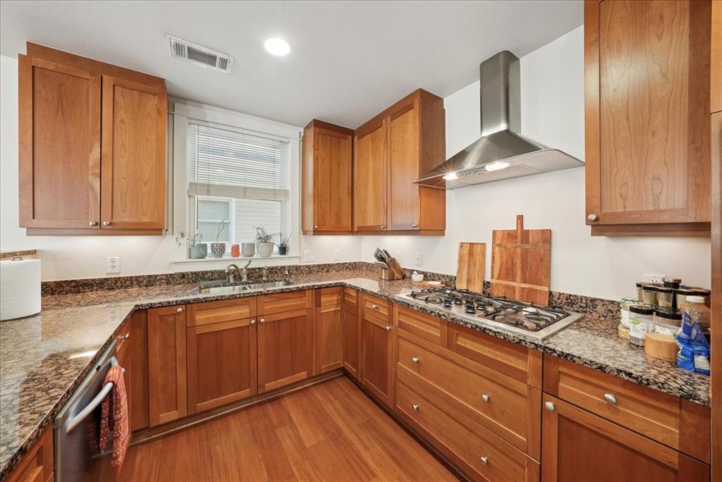 Uptown Thomas Condo Bldg 3 - Residential Lease