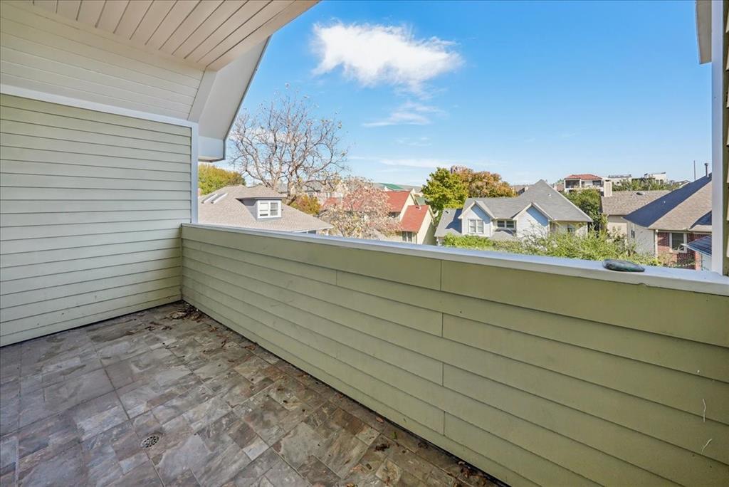 Uptown Thomas Condo Bldg 3 - Residential Lease