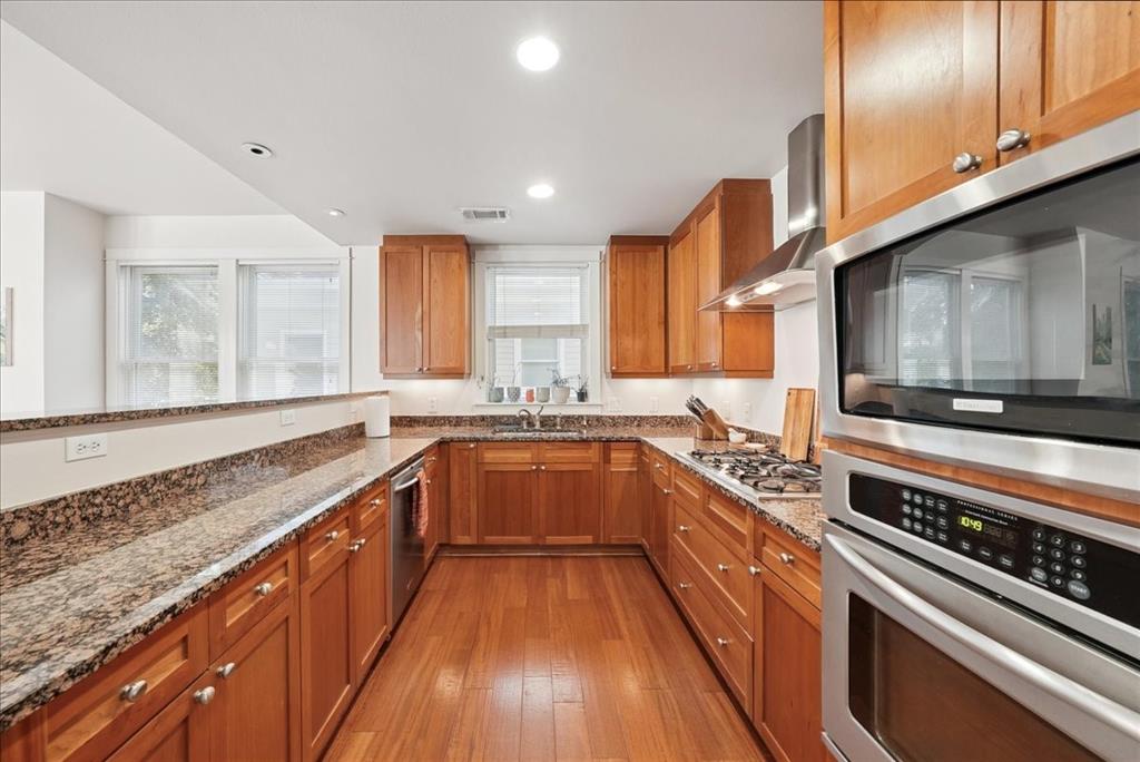 Uptown Thomas Condo Bldg 3 - Residential Lease