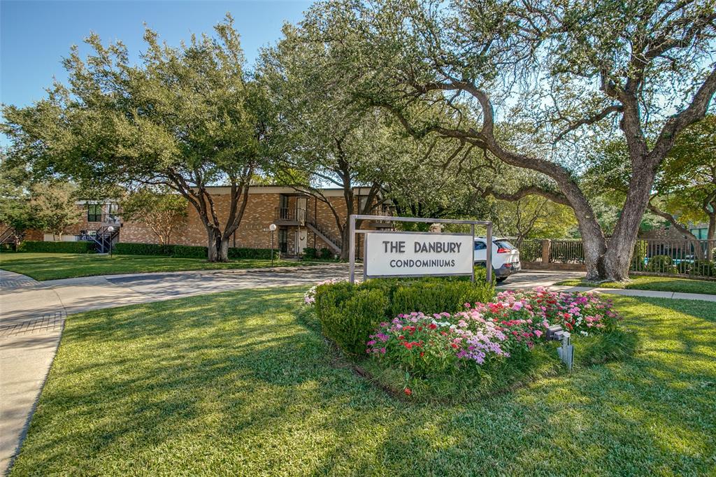 Danbury Condo Bldg D - Residential