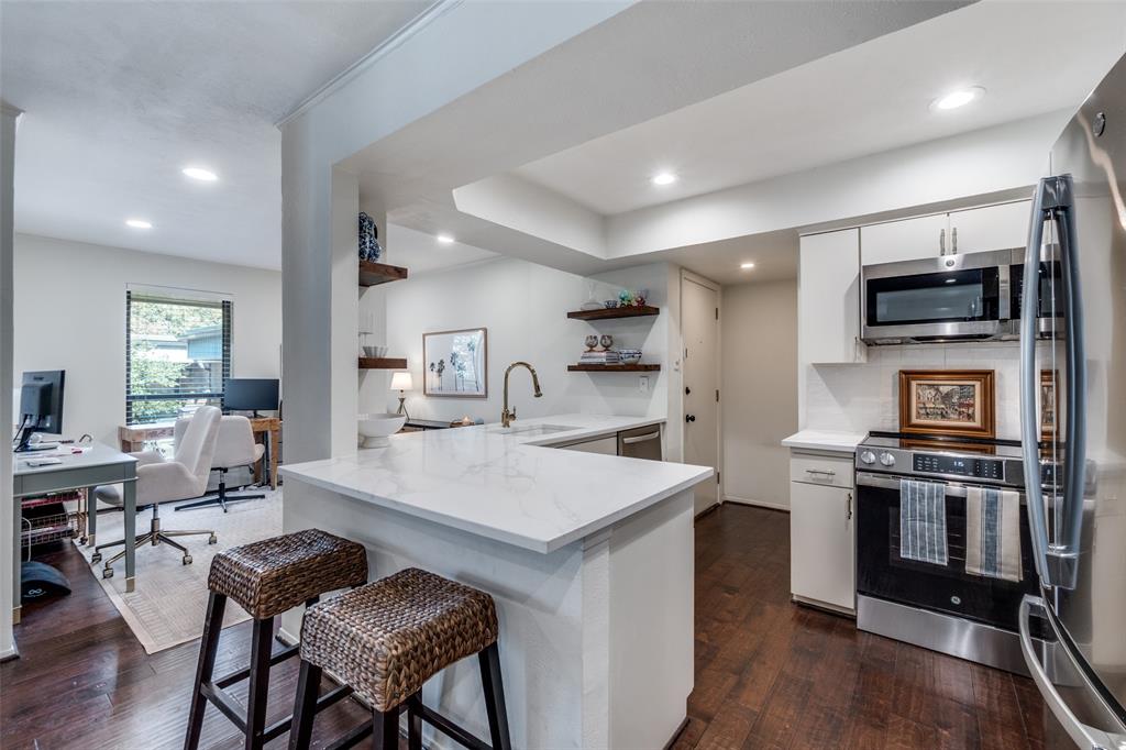 Danbury Condo Bldg D - Residential