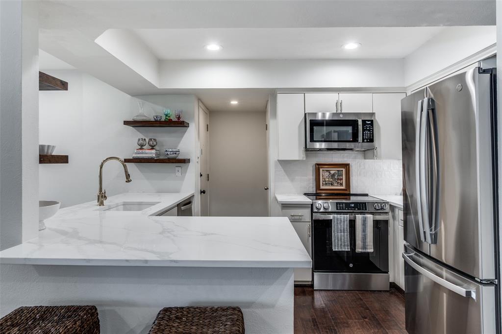 Danbury Condo Bldg D - Residential