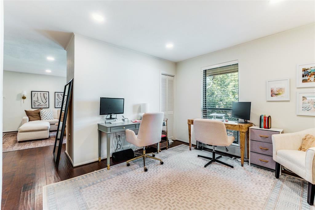 Danbury Condo Bldg D - Residential