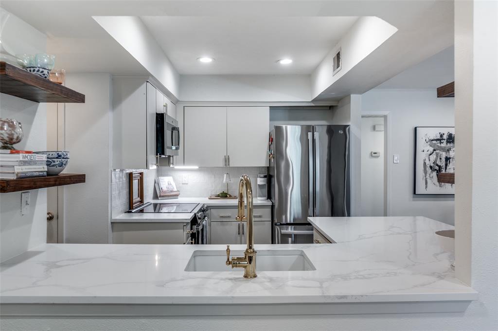 Danbury Condo Bldg D - Residential