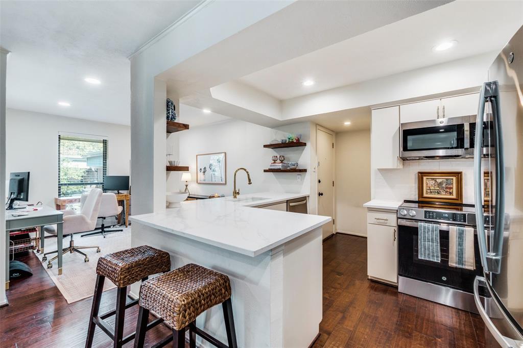 Danbury Condo Bldg D - Residential