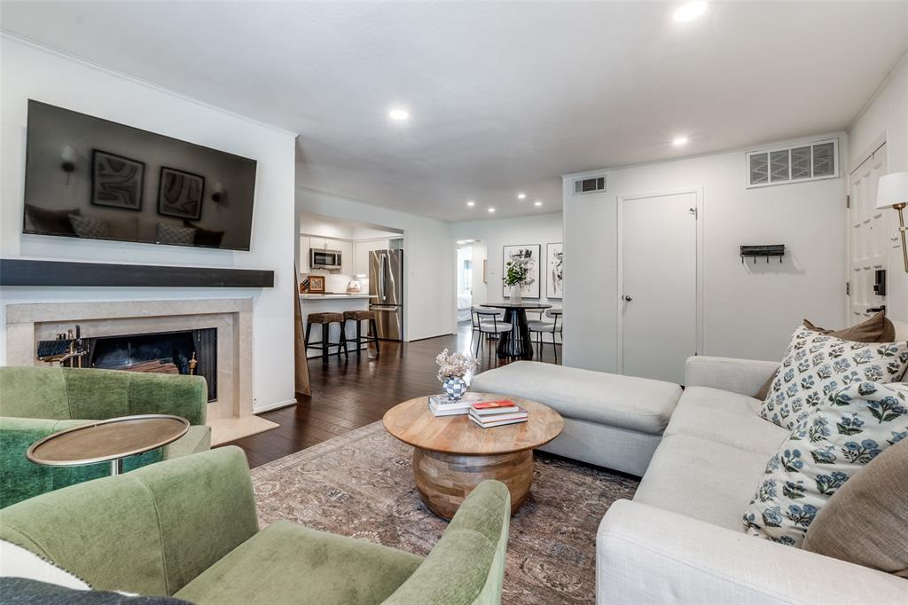 6020 Birchbrook Drive 210