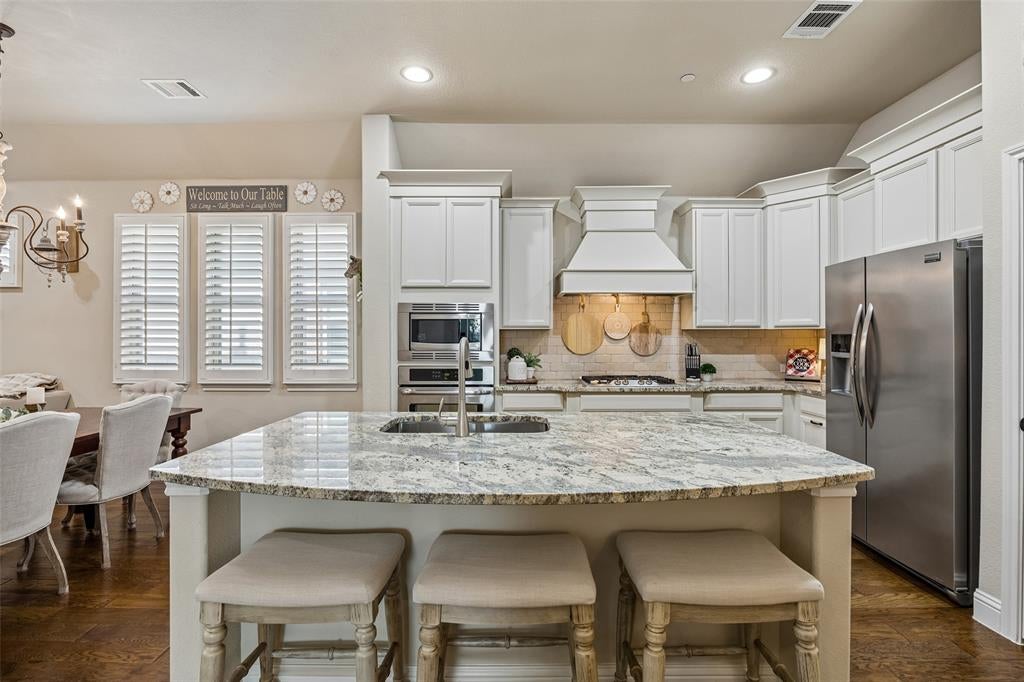 5125 Kentwood Drive