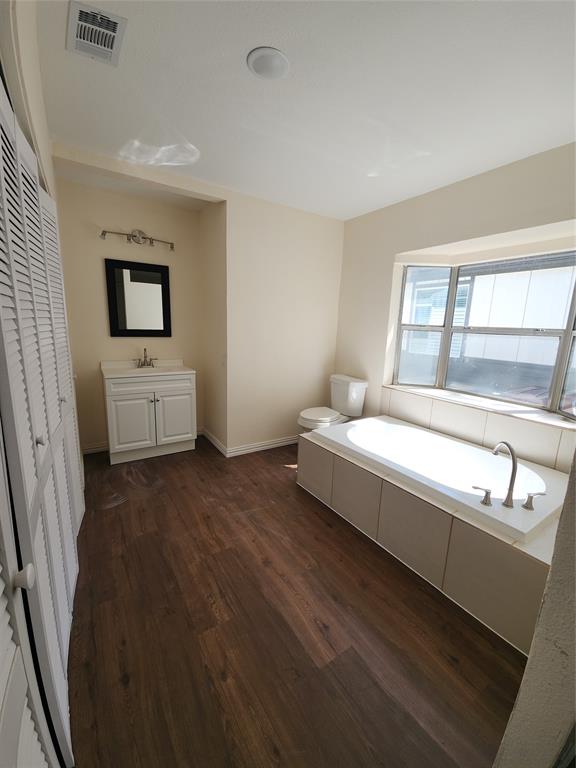 Vought Manor 04 - Residential