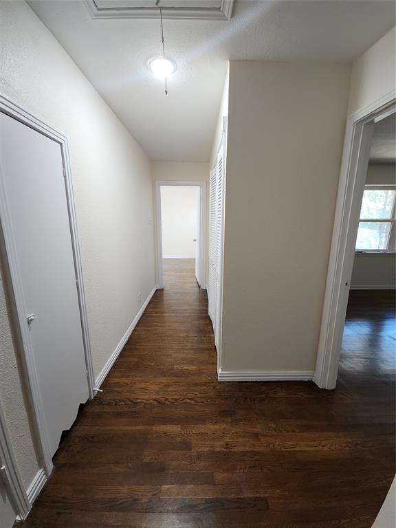 Vought Manor 04 - Residential