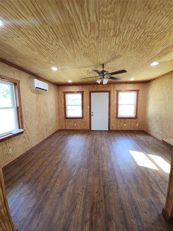 Vought Manor 04 - Residential