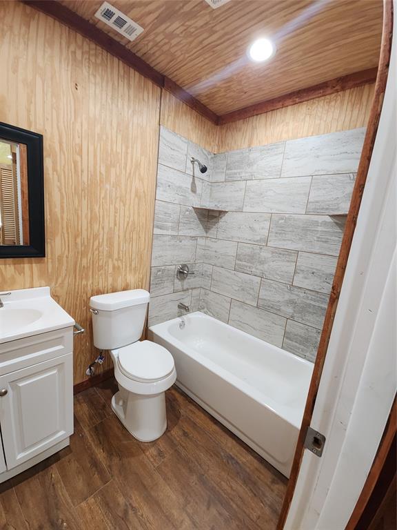 Vought Manor 04 - Residential