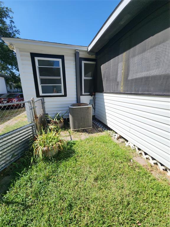 Vought Manor 04 - Residential