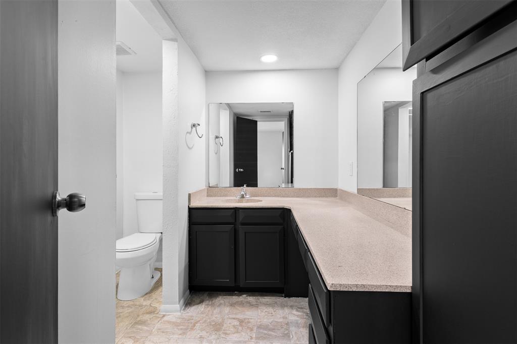 Shady Brook Twnhs Add - Residential Lease