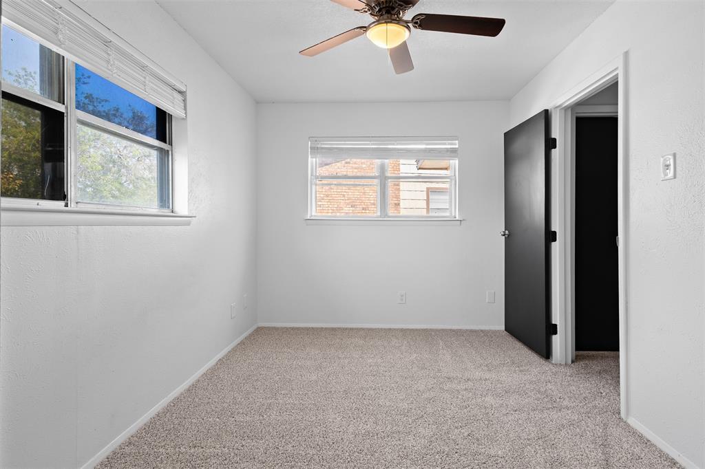 Shady Brook Twnhs Add - Residential Lease