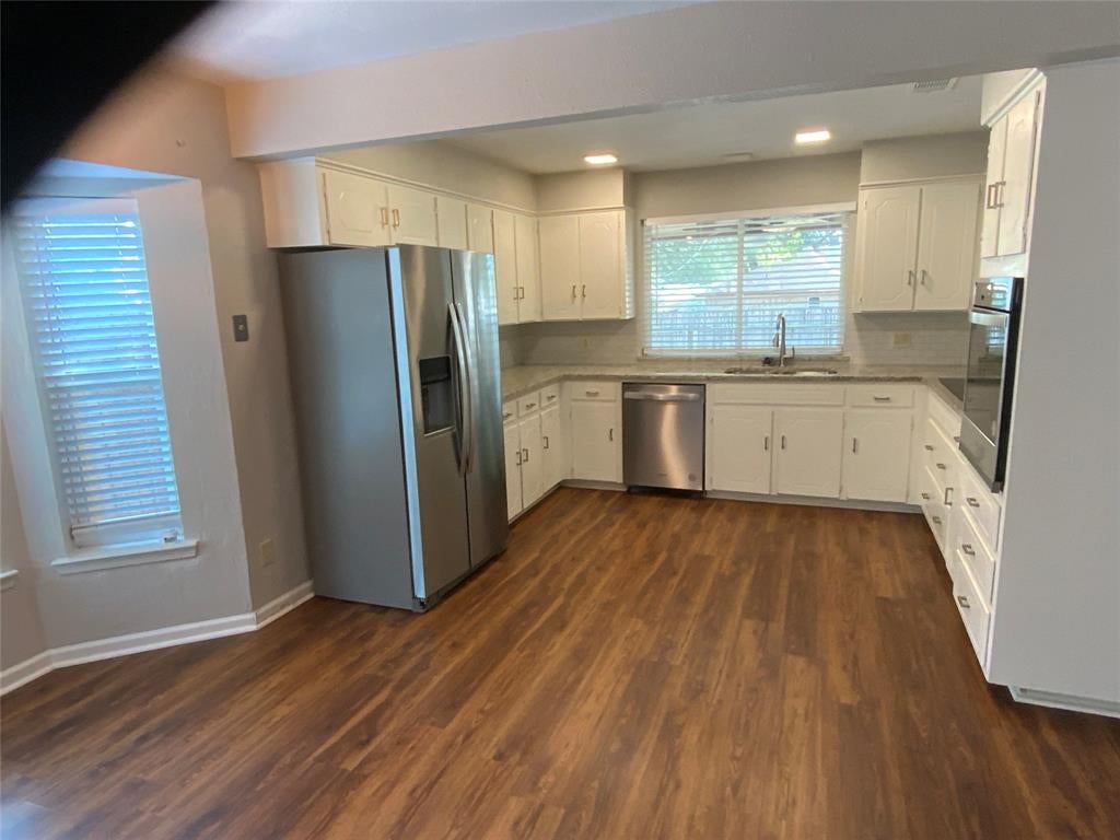 1604 Brookhaven Circle