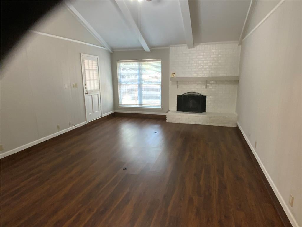 1604 Brookhaven Circle