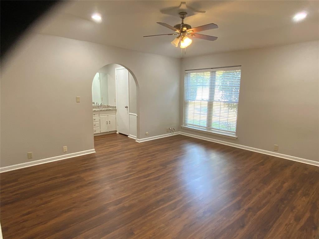 1604 Brookhaven Circle