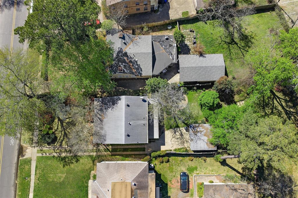 3842 Creswell Avenue