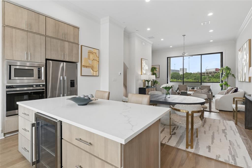 2401 Canton Street 1003