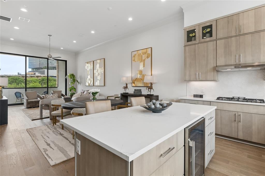 2401 Canton Street 1003