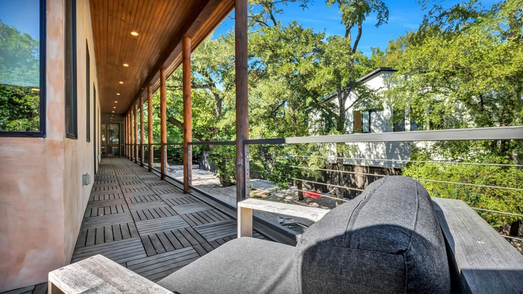 8635 San Leandro Drive