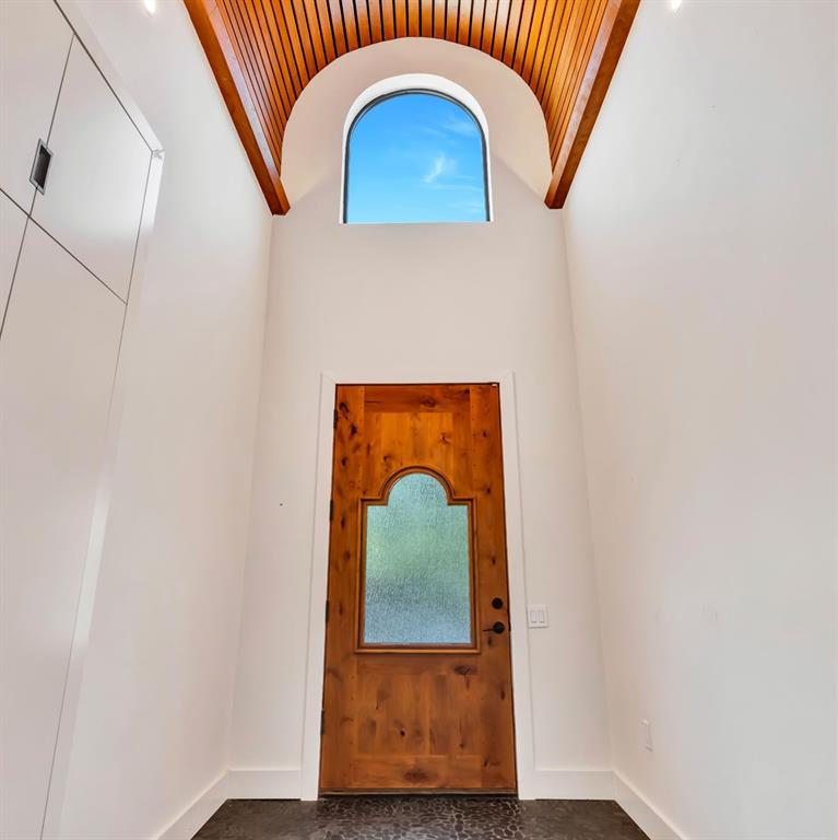 8635 San Leandro Drive