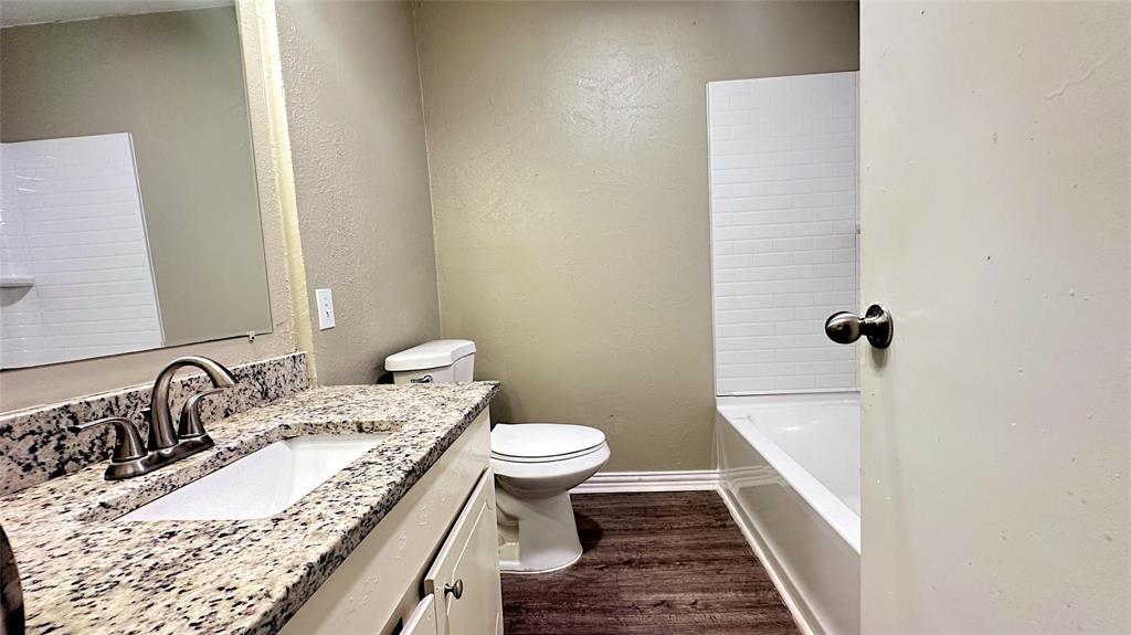 Skyline 04 - Residential Lease